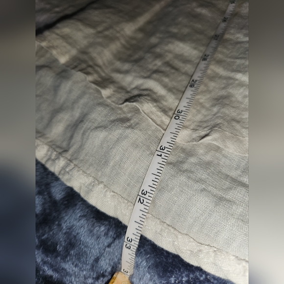 Lightweight tan tunic - Picture 3 of 3